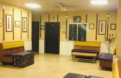 Al-Makkah Girls Hostel